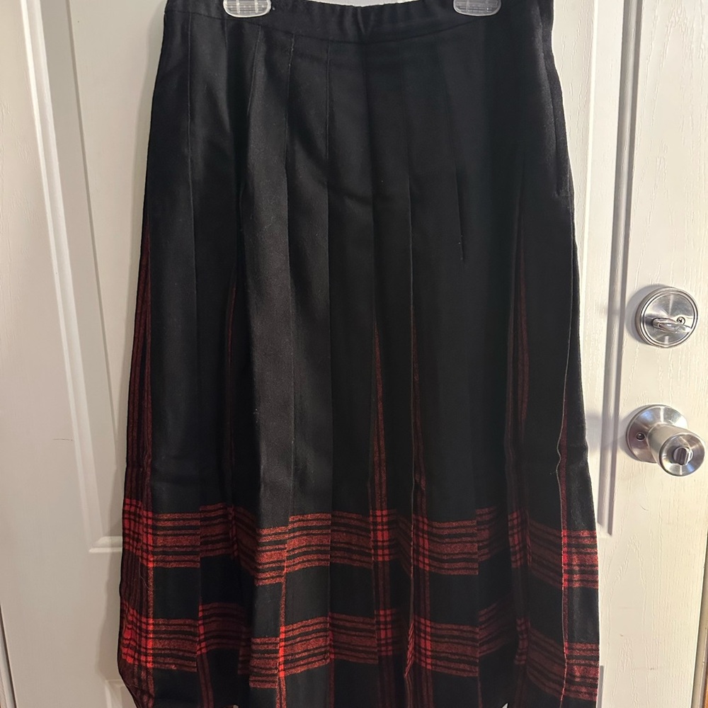 Vintage Pendleton Menzies Tartan Wool Pleated Skirt (Petite, Size 12)